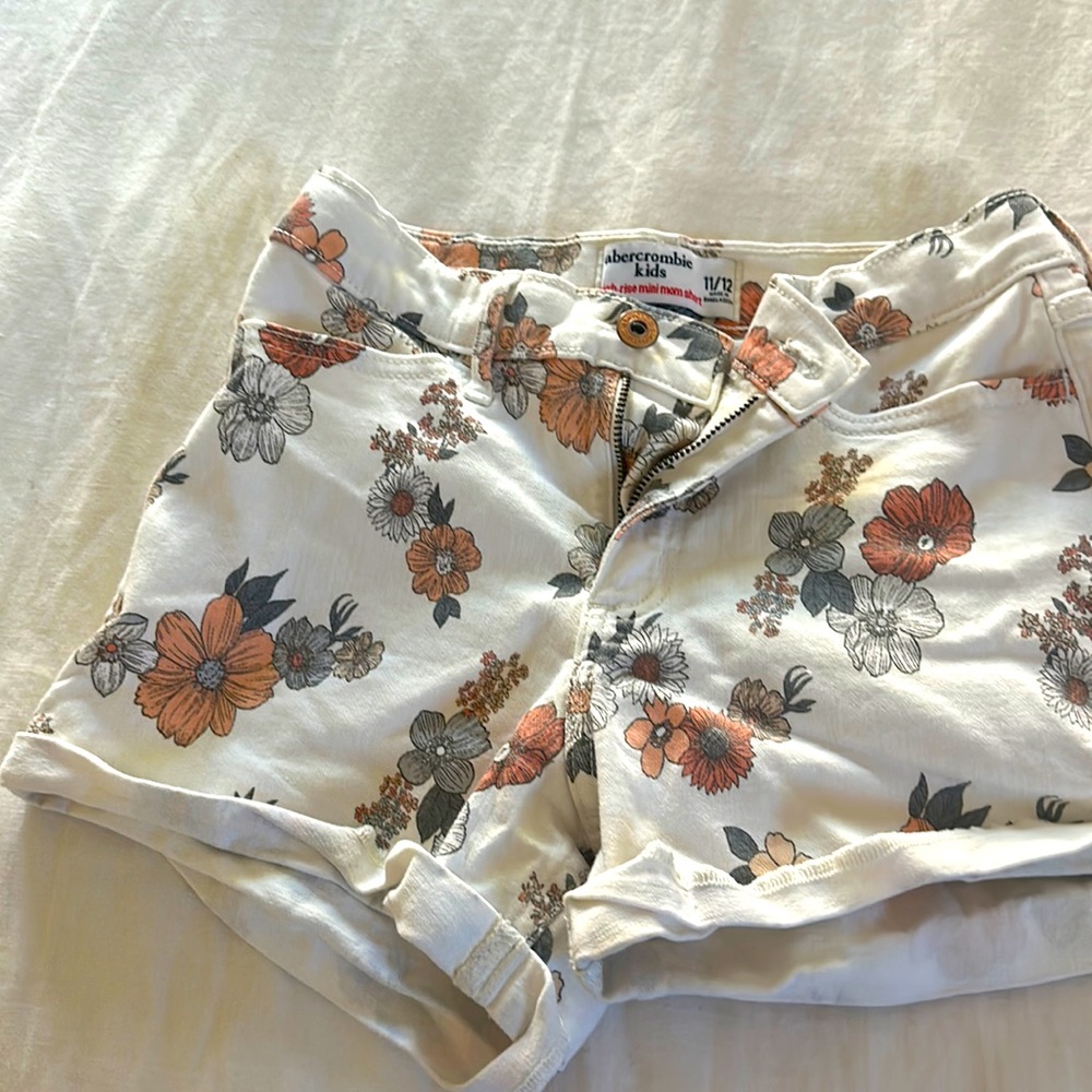 Girls shorts